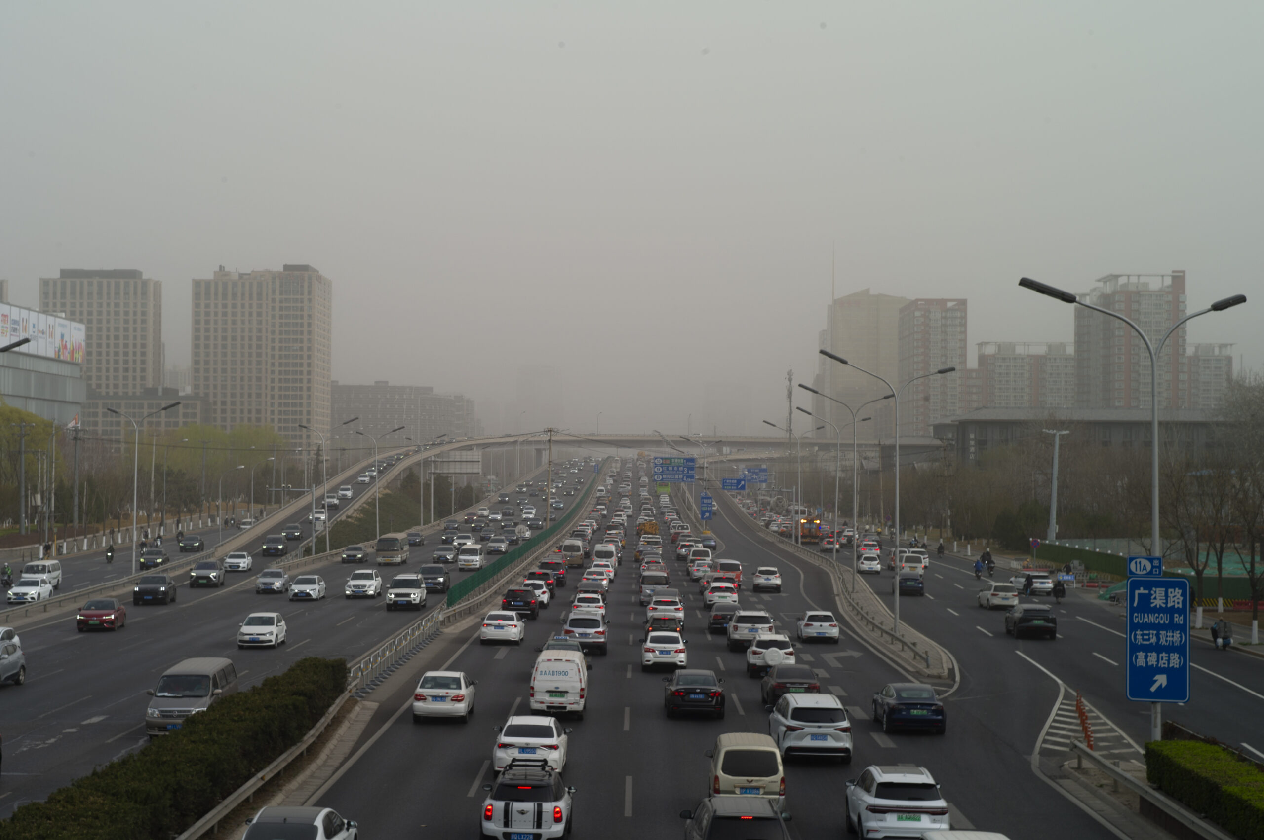 北京发布沙尘暴黄色预警信号