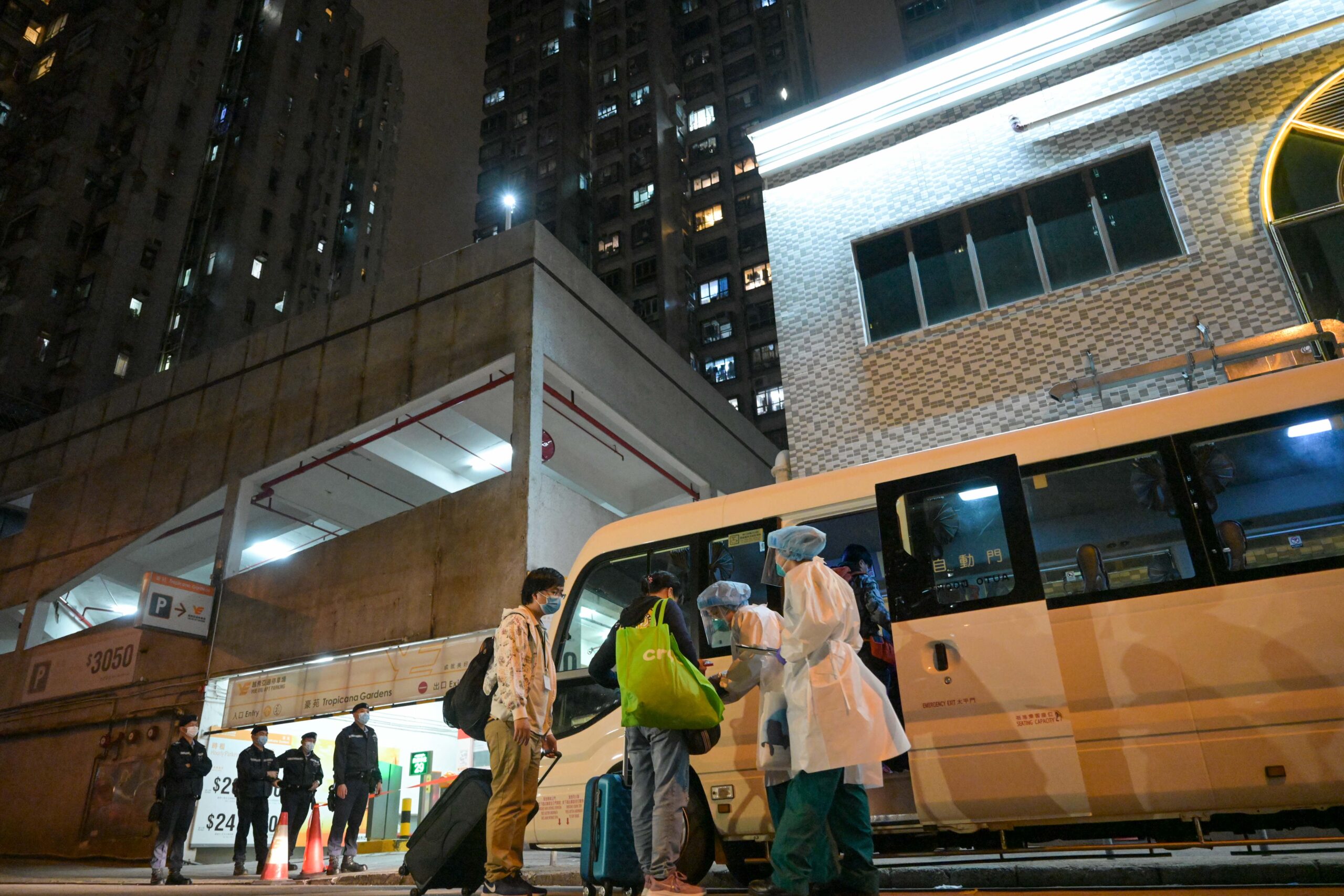 香港一住宅疑现垂直传播 部分居民隔离检疫