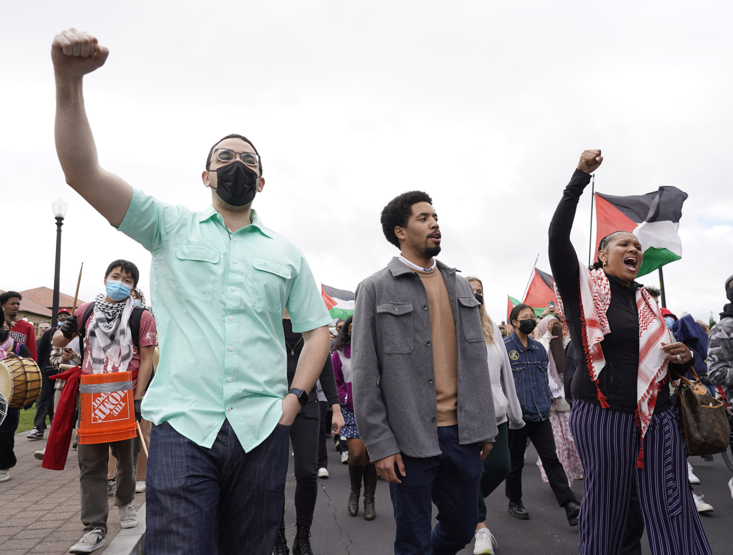 美国斯坦福大学反战示威 呼吁加沙停火