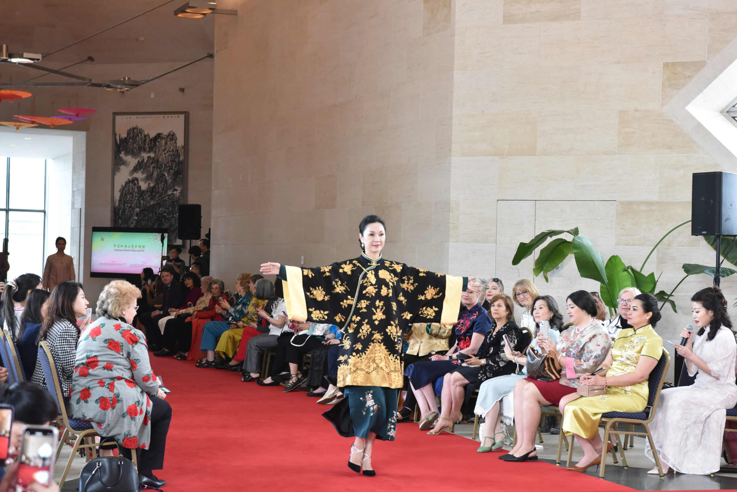 中国驻美使馆举办“中国时尚与艺术体验”活动