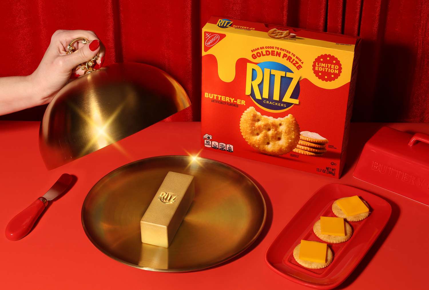 RITZ发布限量版饼干，赢取24K金条机会大放送！