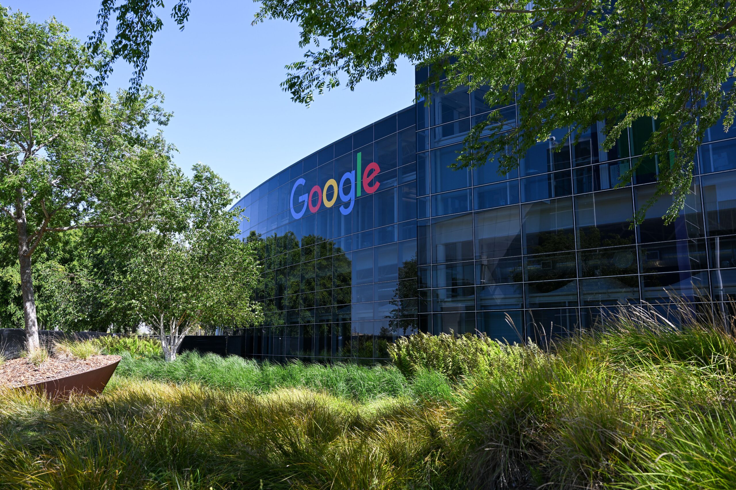亿万美元背后的搜索引擎之争：谷歌反垄断案将改变我们上网的方式