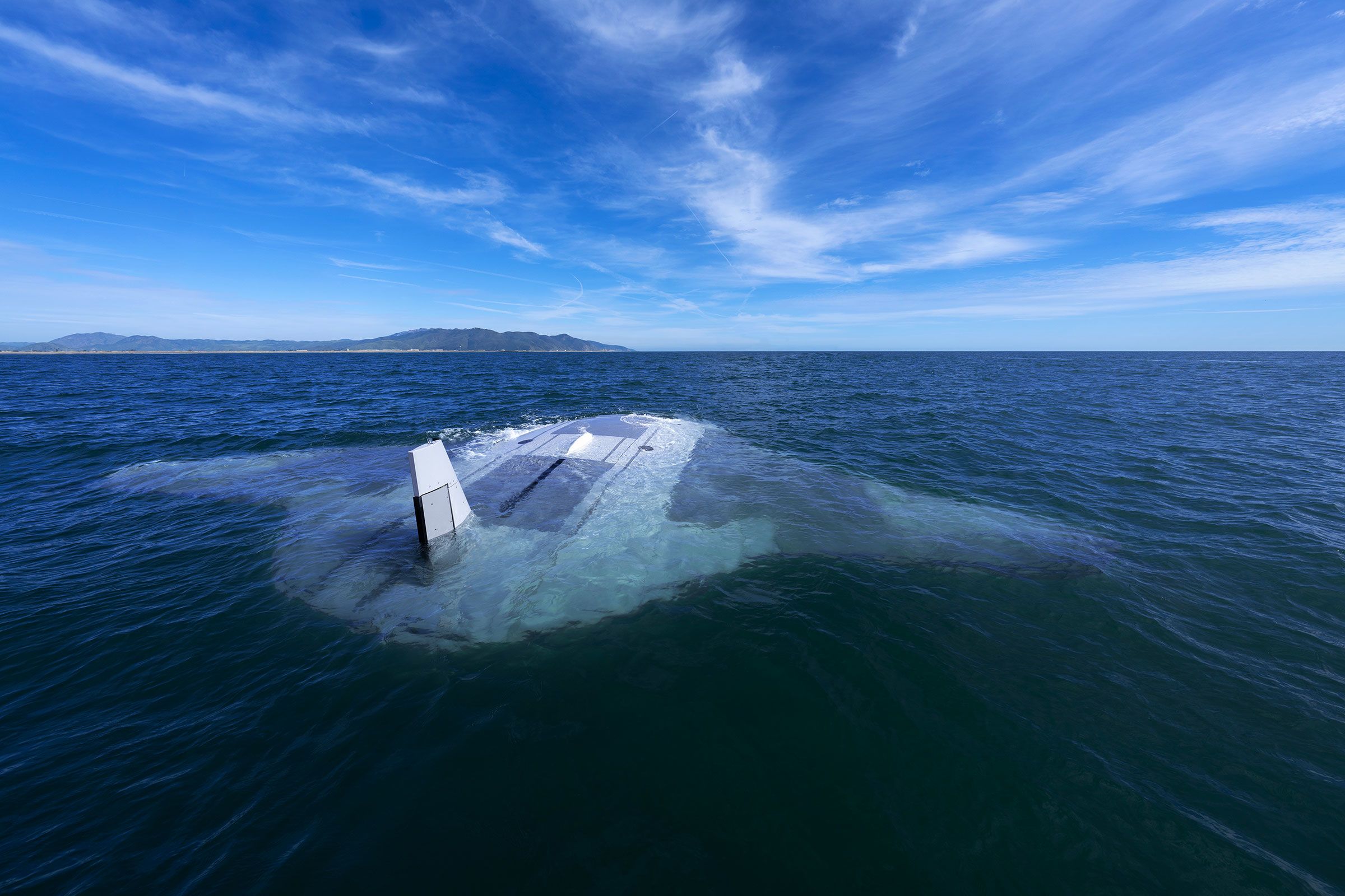 澳大利亚和美国推出水下无人潜航器“鬼鲨”“蝠鲼”