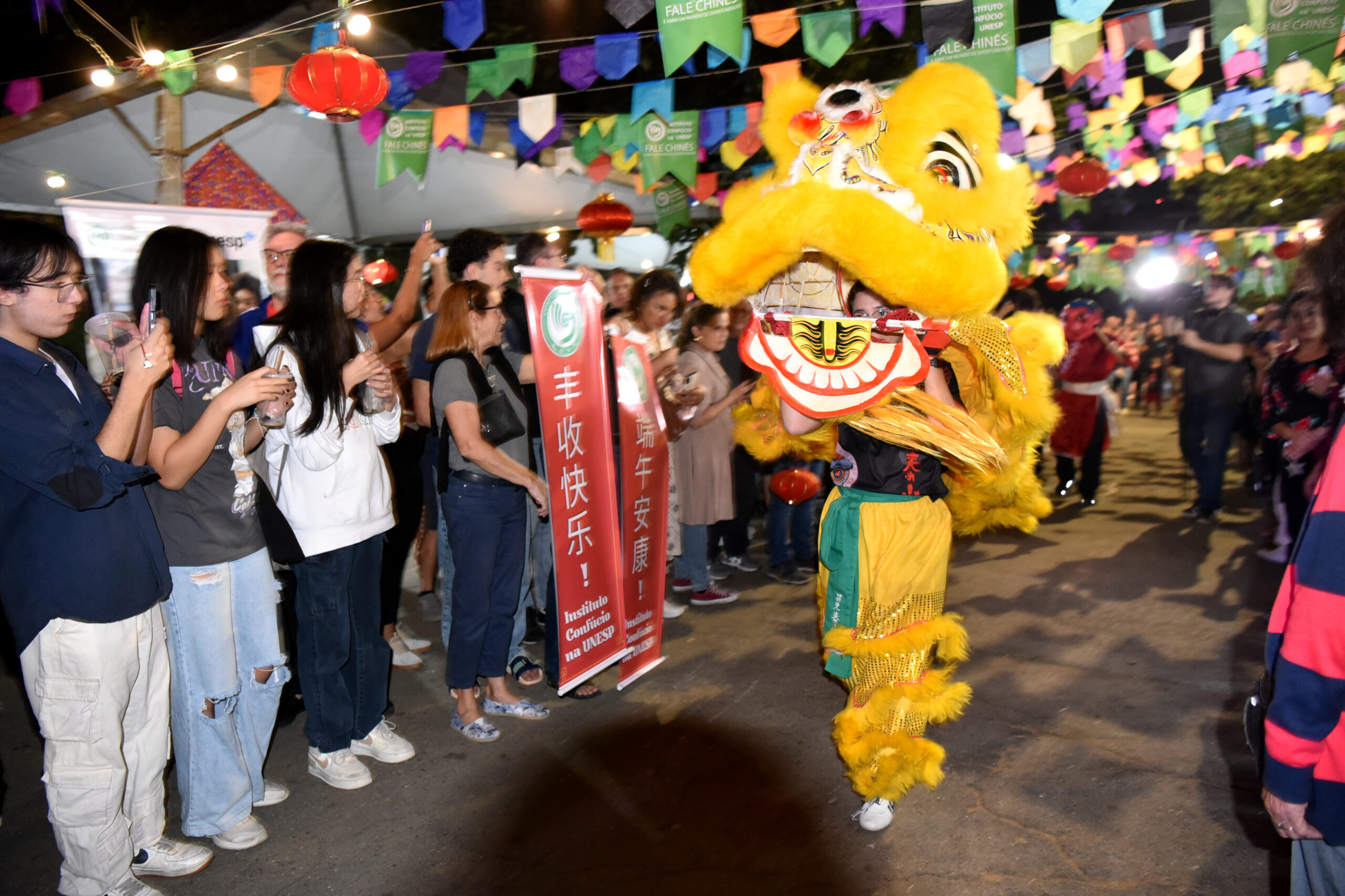 巴西六月节遇到中国端午 中巴民众共狂欢